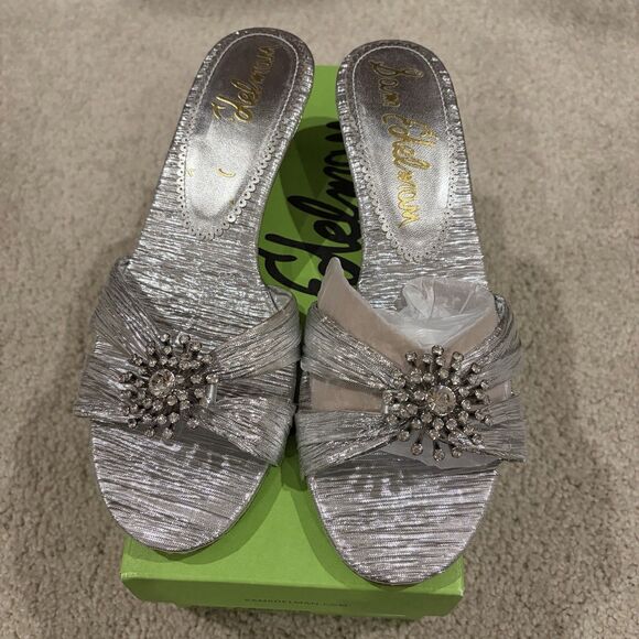 NIB Sam Edelman Women's Cindie Kitten Heel Mule In Soft Silver Satin Size 7 Sexy - Picture 2 of 12